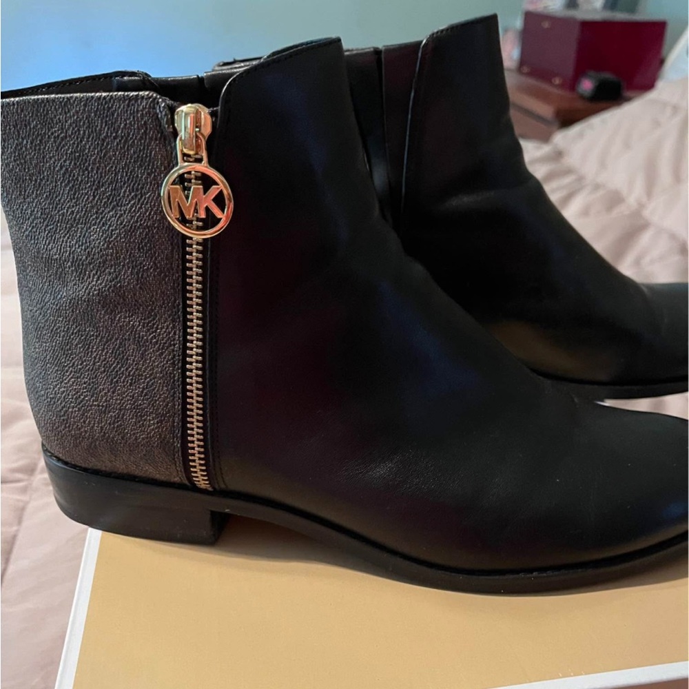 Michael kors ankle boots